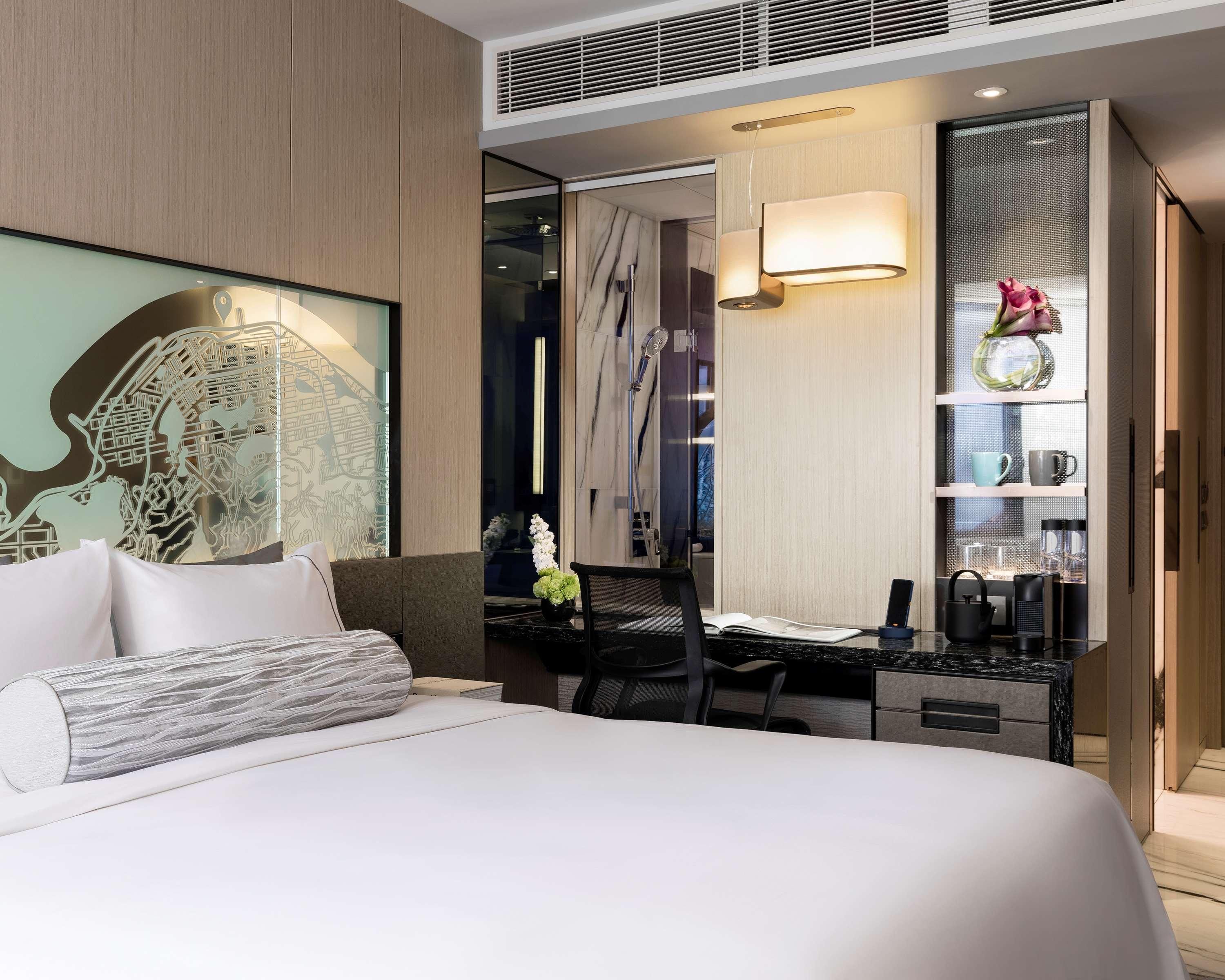 Hotel Hyatt Centric Victoria Harbour Hongkong Exteriér fotografie