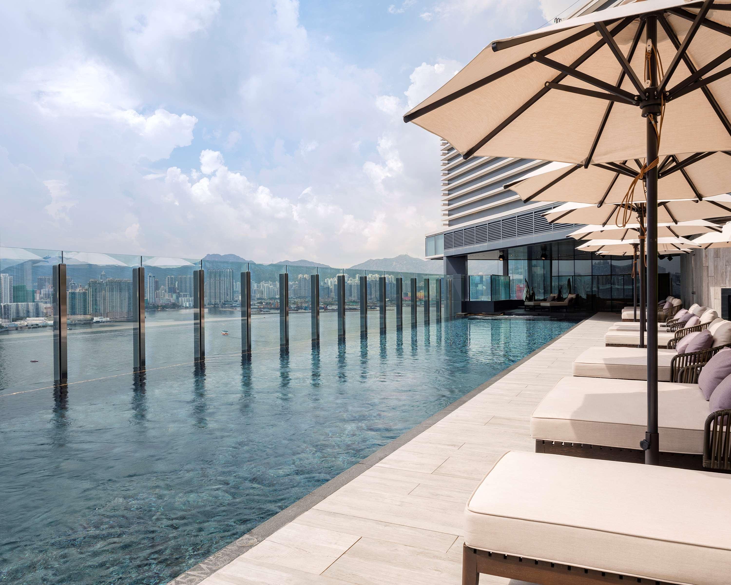 Hotel Hyatt Centric Victoria Harbour Hongkong Exteriér fotografie