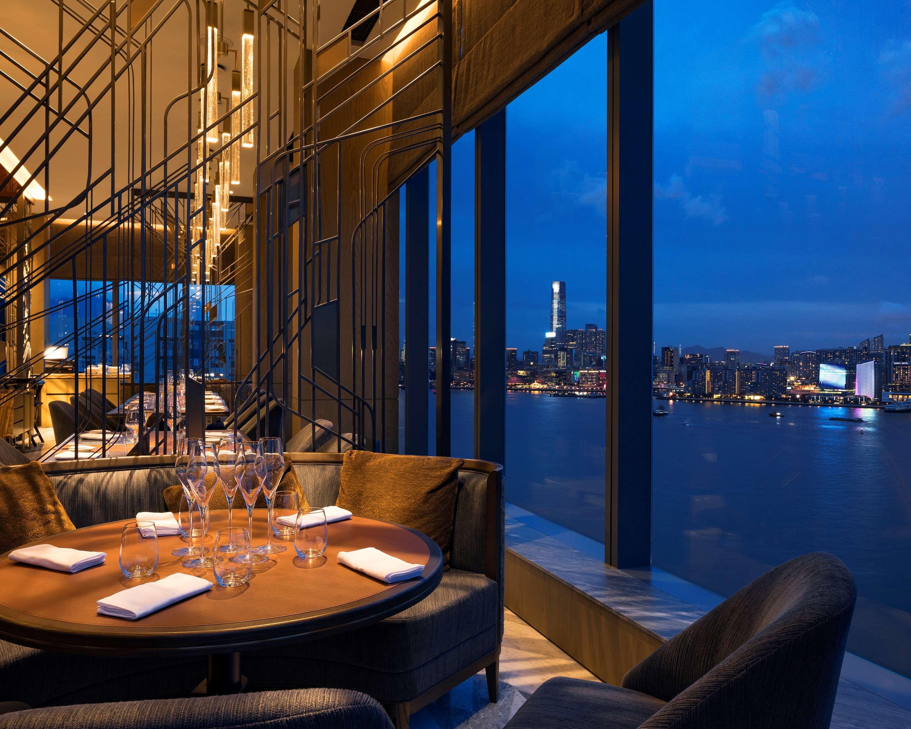 Hotel Hyatt Centric Victoria Harbour Hongkong Exteriér fotografie
