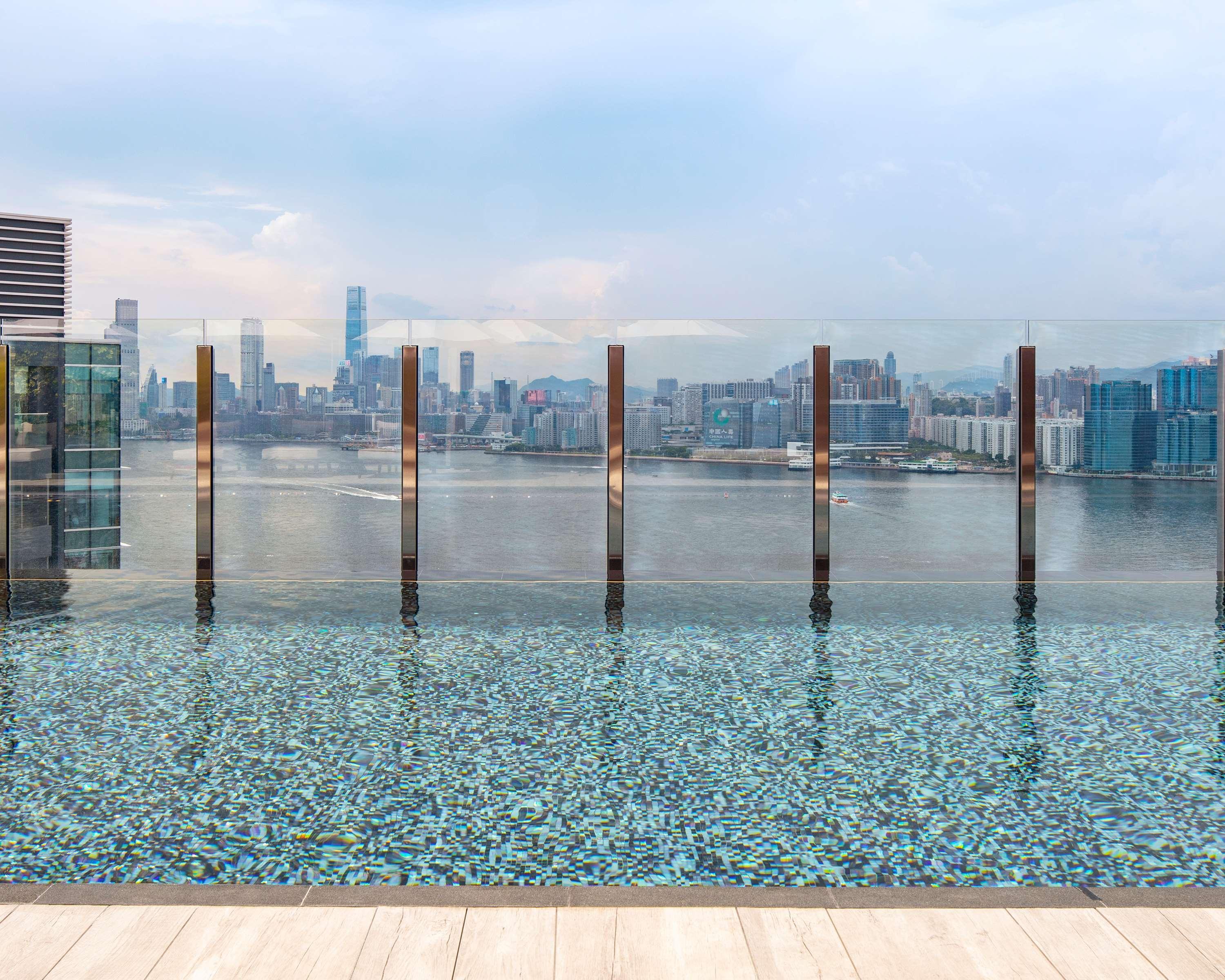 Hotel Hyatt Centric Victoria Harbour Hongkong Exteriér fotografie