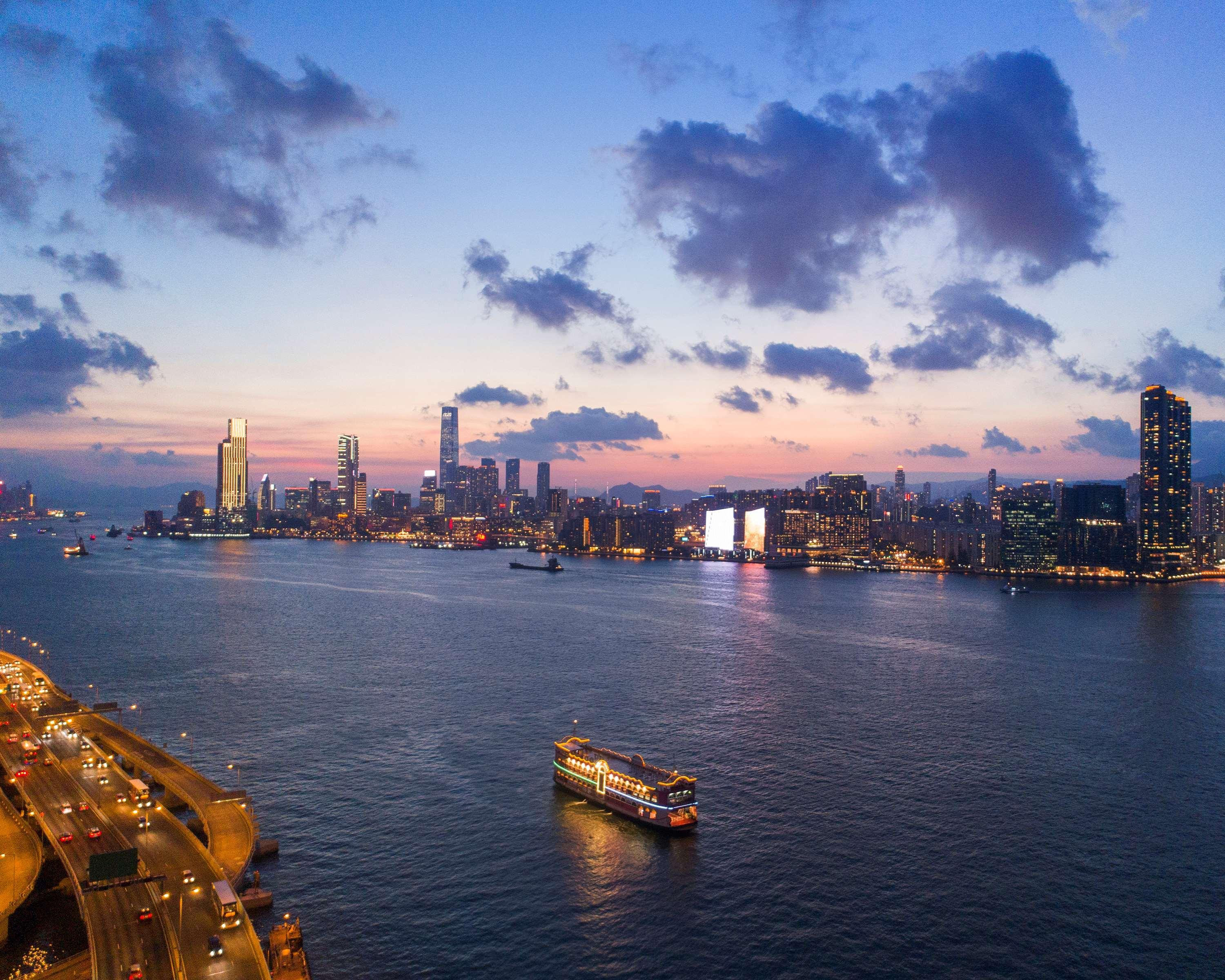 Hotel Hyatt Centric Victoria Harbour Hongkong Exteriér fotografie