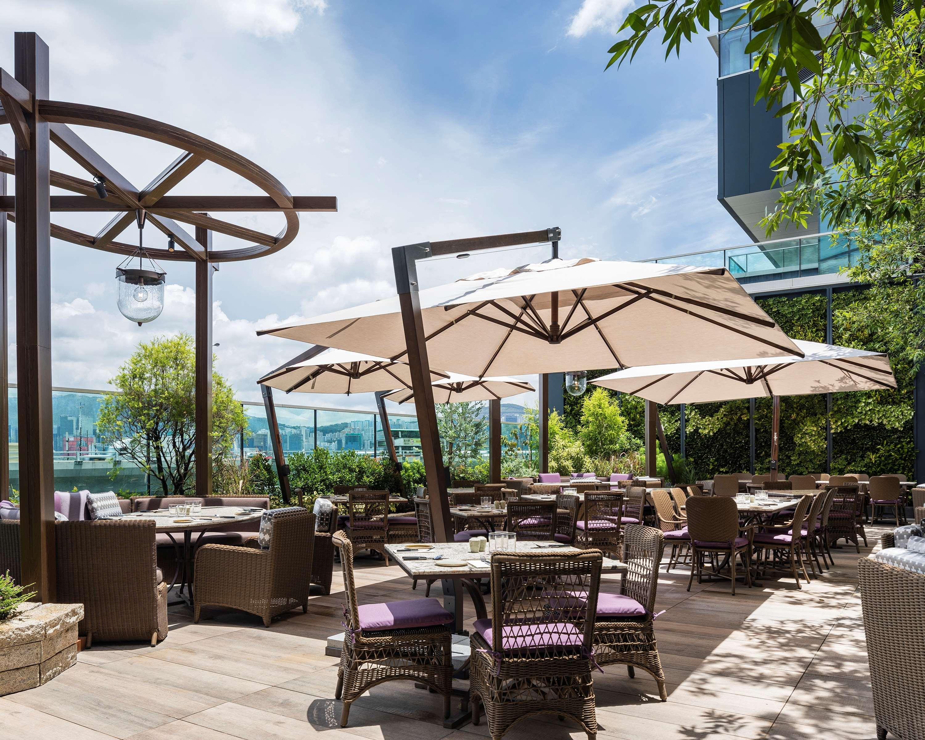 Hotel Hyatt Centric Victoria Harbour Hongkong Exteriér fotografie
