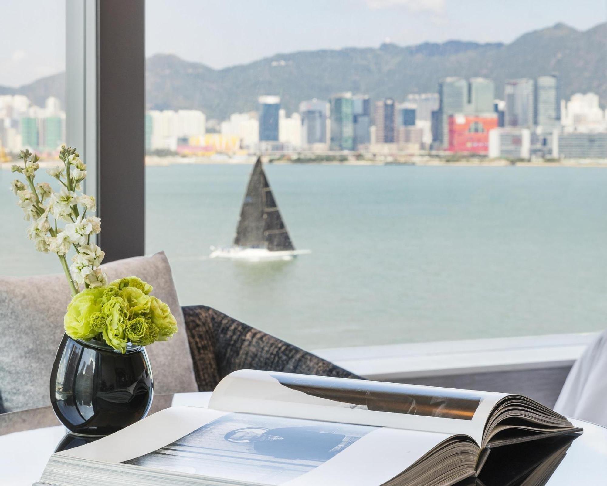 Hotel Hyatt Centric Victoria Harbour Hongkong Exteriér fotografie