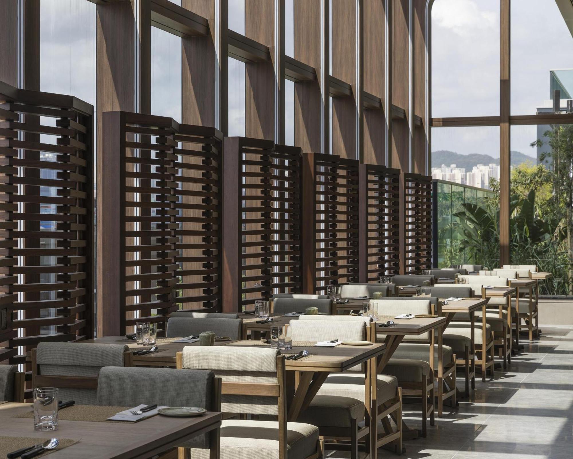 Hotel Hyatt Centric Victoria Harbour Hongkong Exteriér fotografie